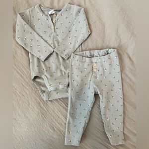 H & M 9-12m flower 2 piece set